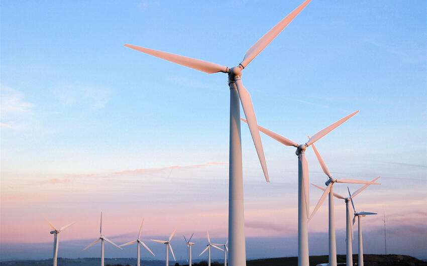 Azərbaycanda 300 milyon dollara tikilən külək elektrik stansiyası istifadəyə verilib