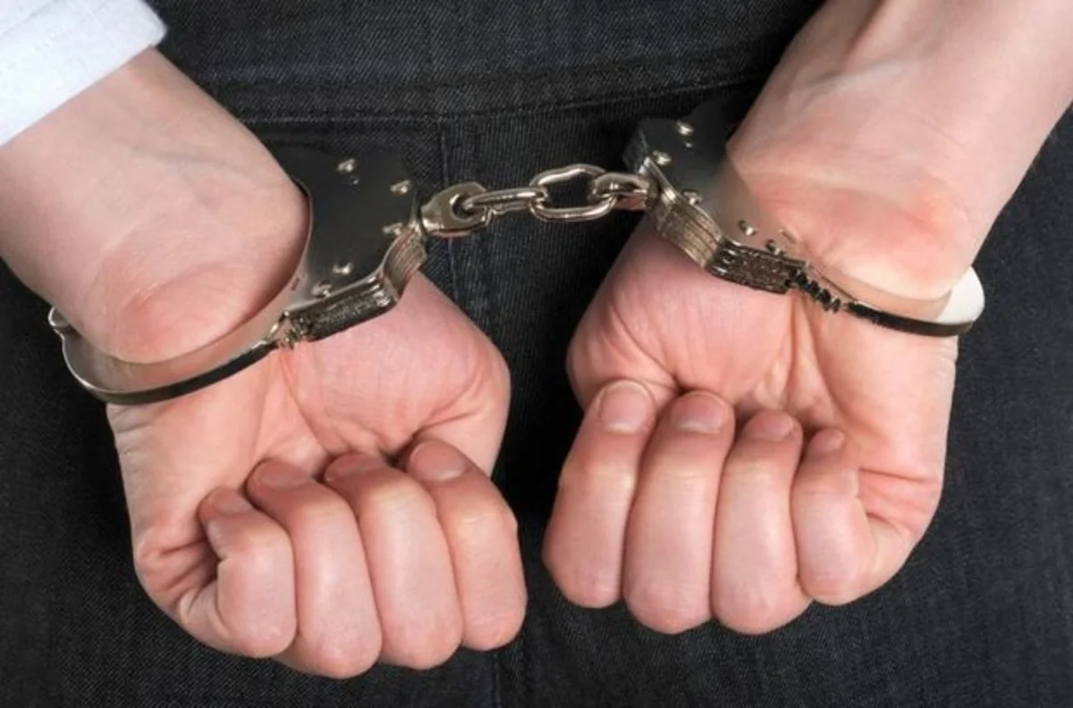 Sabunçuda evdən 6300 dollar oğurlandı - Saxlanılan var