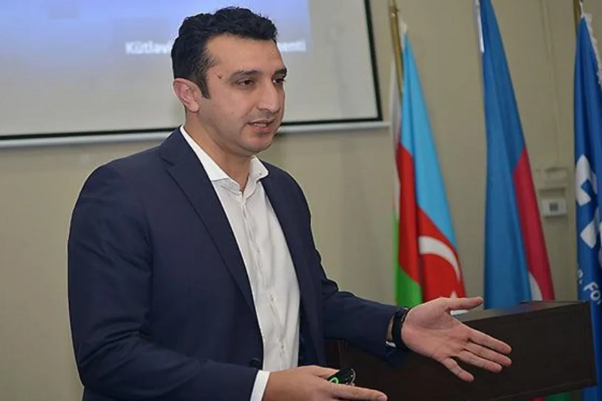 Cahangir Həsənzadə vəzifədən azad edildi