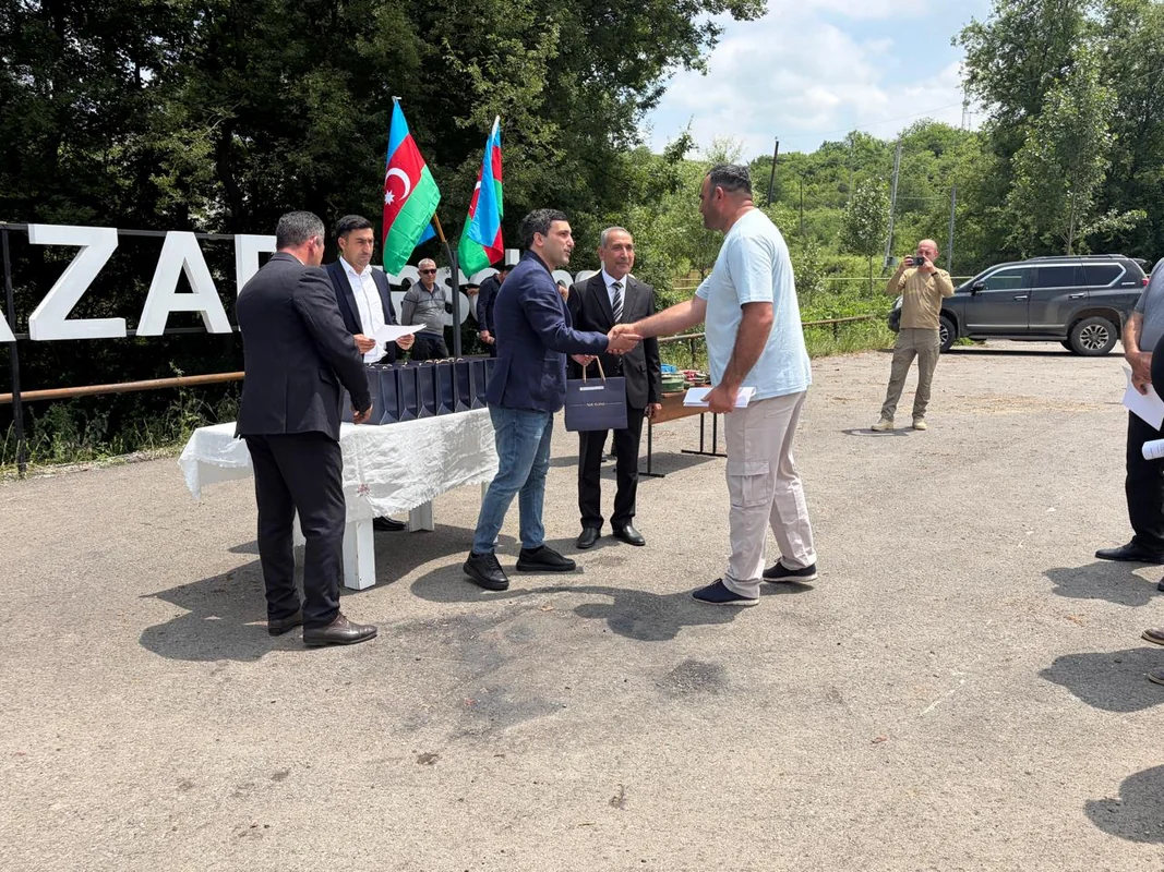 Xocavəndin Qırmızı Bazar və Hadrut qəsəbələrinə növbəti köç olub